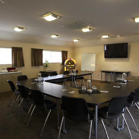 555 Motel Dunedin Extérieur photo
