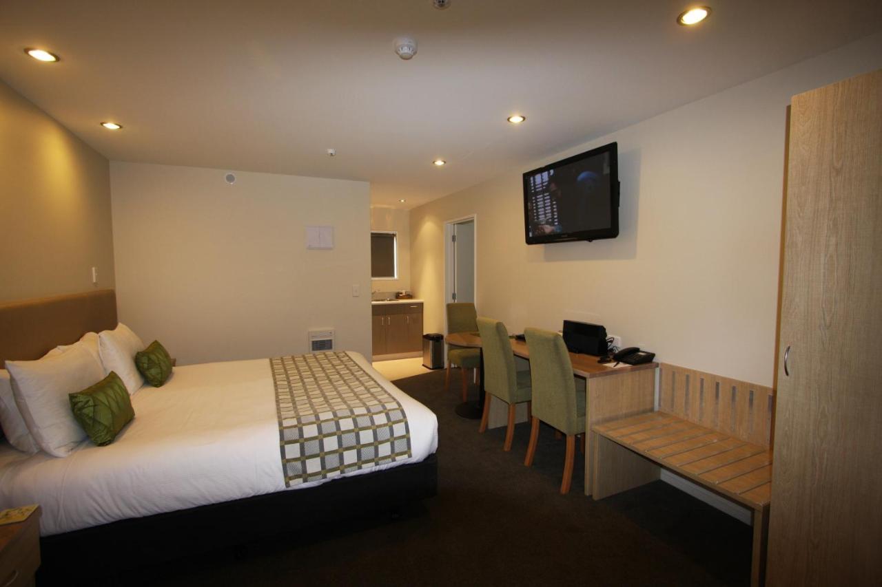 555 Motel Dunedin Extérieur photo
