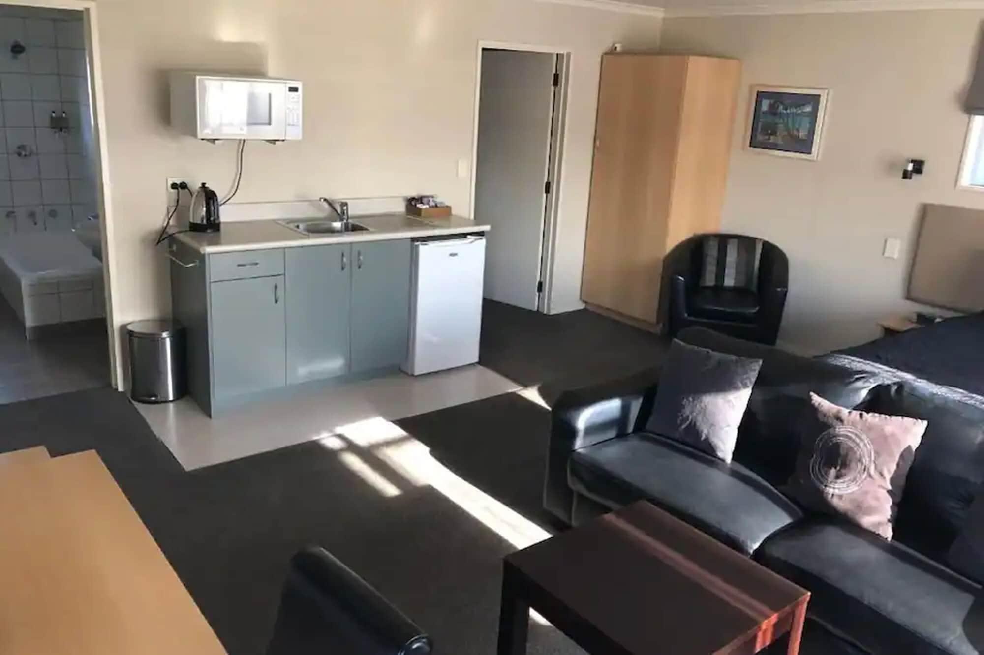 555 Motel Dunedin Extérieur photo