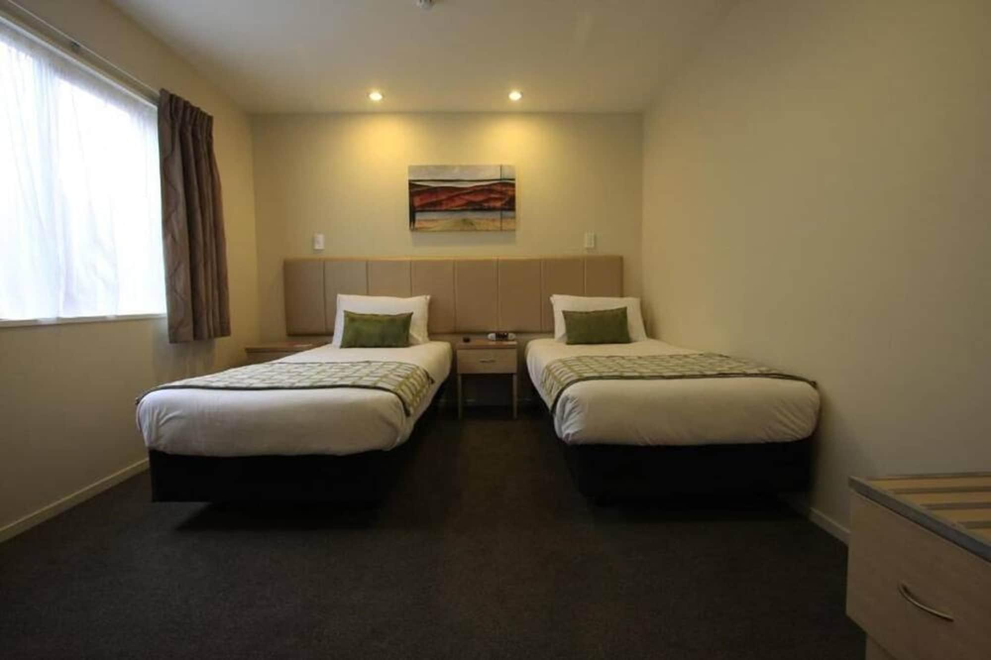 555 Motel Dunedin Extérieur photo