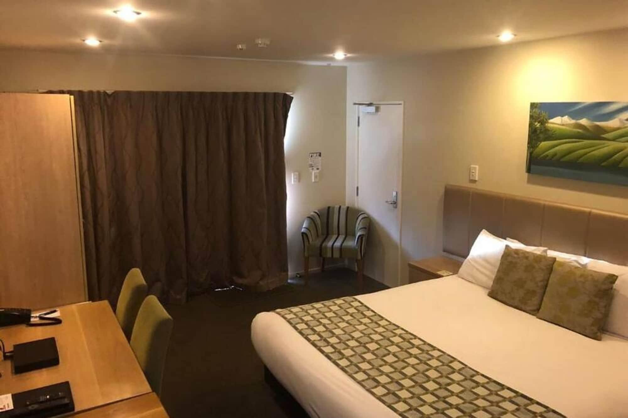 555 Motel Dunedin Extérieur photo